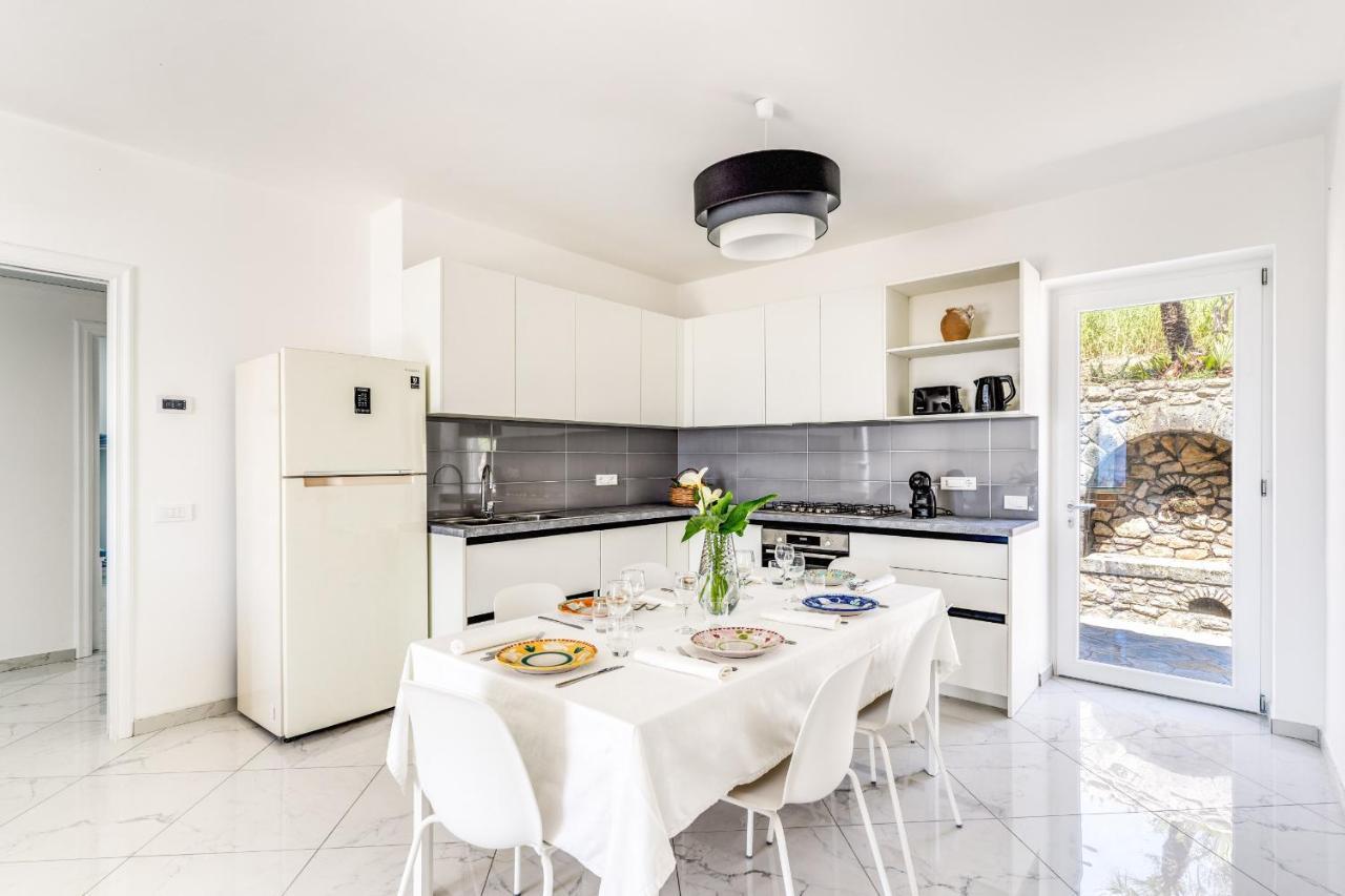 Villa Rusinella Minimalist Retreat With Sea Views Massa Lubrense Extérieur photo