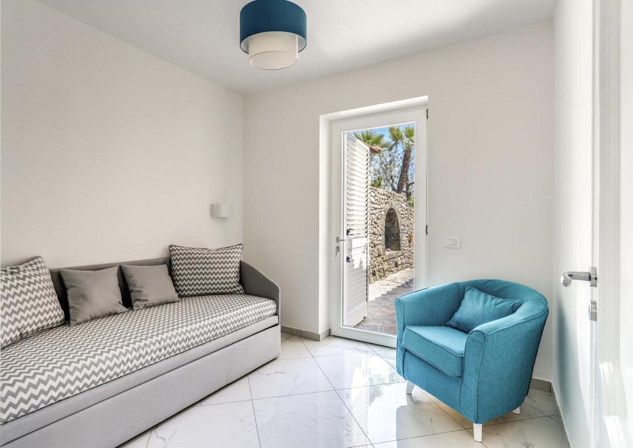 Villa Rusinella Minimalist Retreat With Sea Views Massa Lubrense Extérieur photo
